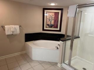 Yacht Club 2-1001 - 1