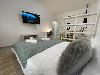 Center Comfy Suit - 6