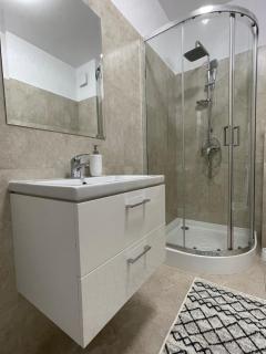 Center Comfy Suit - 3