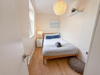 Disc Monthly Rate - 3 bedroom flat near Aldgate East, Whitechapel, Brick Lane, Shoreditch, Tower Hill - 2