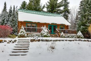 Game Room, Deck! Cozy Ski Cabin Near Sugarloaf - 0
