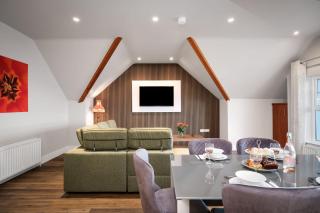 Glencairn by Escape Ordinary - 4