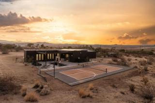 Shadow By The Cohost Company - 0