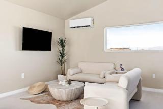 Shangrila By The Cohost Company - 2