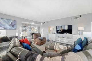 Luxury Massive Penthouse in Watertown - 6