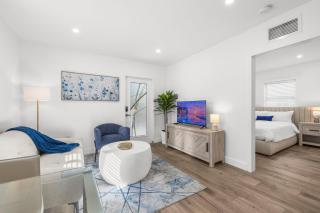 Cozy By The Blue - 5