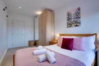 Stylish and Modern Flat with Free Parking - Pass the Keys - 5