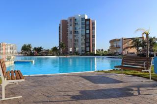 Luxury 3 bedroom 2 bath Lagoon view condo - 7