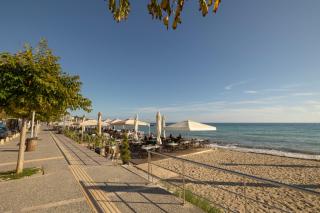 Eleni Luxury Suites - 2