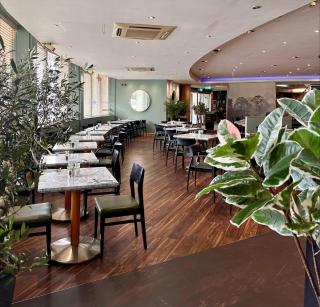 Best Western London Heathrow Ariel Hotel - 8