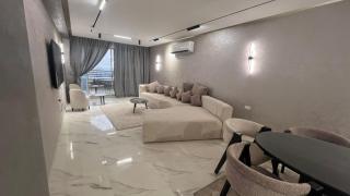 شقه فندقية على النيل - 0