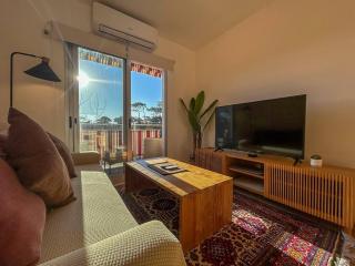 Hermoso apartamento a 150 metros de Playa Mansa - 0