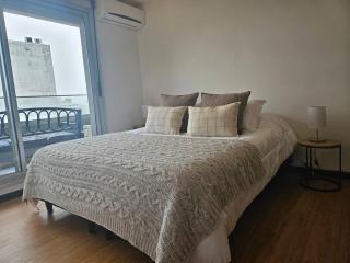 Apto en Pocitos con garaje y vistas despejadas - 9