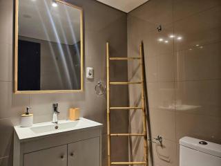 Apto en Pocitos con garaje y vistas despejadas - 2