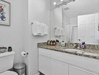 Rockies 3BR Townhome w Stunning Views Near DT - 4