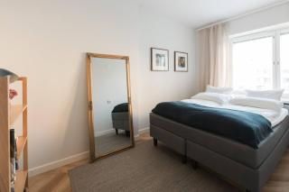 Luxury Top Floor, Balcony and Easy 24h Check-in - 2