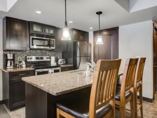 Comfy 2BR Minutes from Downtown with Hot Tub - 9