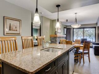 Comfy 2BR Minutes from Downtown with Hot Tub - 2