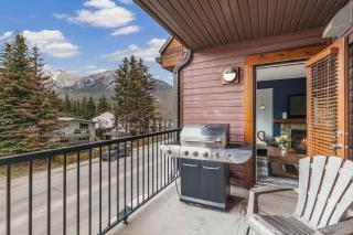 2BR City Escape with Scenic Views and Heated Parking - 6