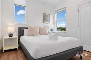 Pet-Friendly 3BR,2.5BA Home w Yard Near Mueller and Moody Center by Austin Vacay - Austin - 1