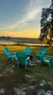 Waterfront home with Firepit and Foosball Table - 8