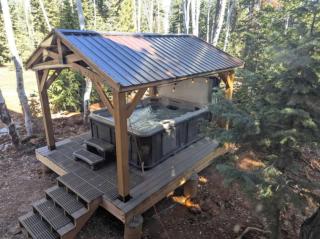 The Moccasin Lodge with Hot Tub and Fire Pit Escape - 6