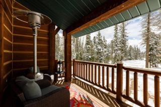 The Moccasin Lodge with Hot Tub and Fire Pit Escape - 3