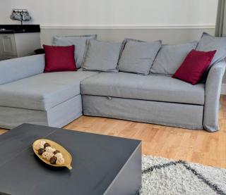2 Bedroom House with Garden and Free Parking -10 min to London Bridge and near Lewisham Hospital - 1