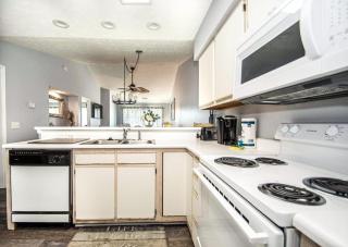 Waterway Village 17H - 1