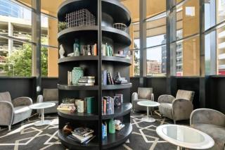 Opulent one bedroom apartment in parramatta. - 3