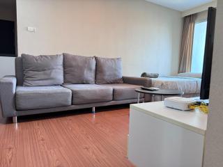 Sky Apartment - Pool - BTS - Gym - Sauna - 8