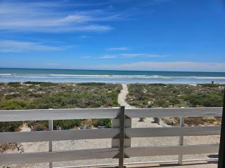 West Coast Beachfront - 0