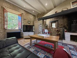 Demeure XIXᵉ avec rivière en Dordogne, piscine et wifi - FR-1-839-11 - 2