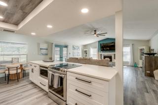 Modern Coastal Escape 1 Mi to Anclote River Park - 1