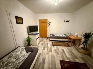 Pott Rooms & Flats - 6