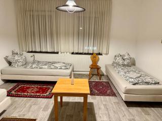 Pott Rooms & Flats - 9