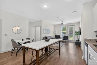 Cozy 2 BR Apt |King Bed |Pool |Gym| Close to Mayo - 5