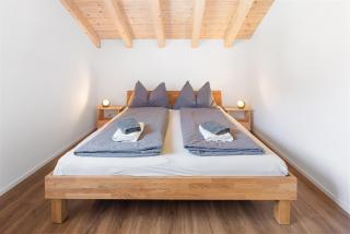 Chuenislodge2- zwei Balkone, gemütlicher Kamin, top Aussicht - 4