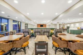 Home2 Suites By Hilton Madison East - 8