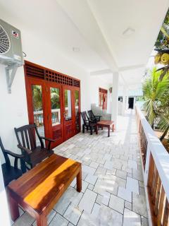 Aliya Aliya Hikkaduwa - 9