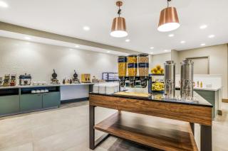 Home2 Suites By Hilton Madison East - 5