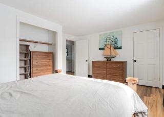 2BR WParking Full Kitchen 5 Min to Old Port - 9