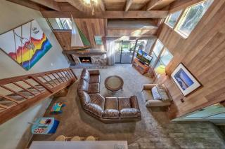 Lakefront Townhome in South Lake Tahoe - 5