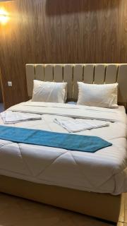 Madonna Rum camp bubbles - 8