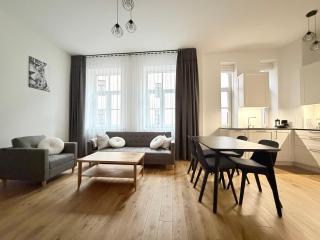 Prestigious Location - 2 Bedrooms - 6 Guests - Riga Centre - 0