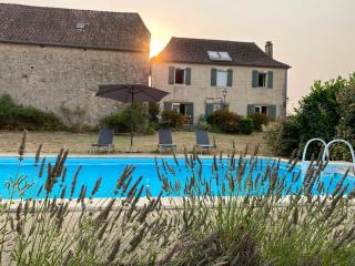 Gîte la Tanière classé 3 étoiles avec terrasse et piscine - 9