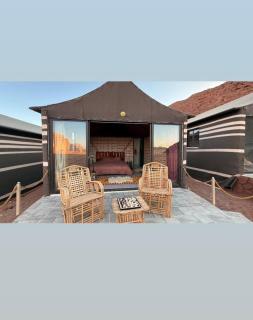 Wadi Rum Wanderer cmap - 1