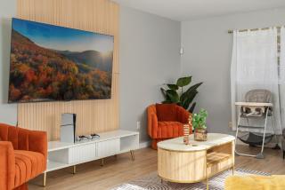 Resort-Style - Pool - Hot Tub - Loft - Game Room - 2