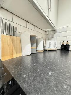 4 Bed En-suites close to City centre &Uni Parking - 1