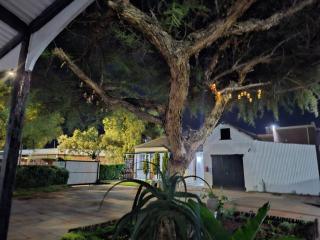 Bright Diamond Inn - 1